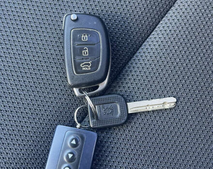 Белый Хендай Санта Фе, объемом двигателя 2.2 л и пробегом 140 тыс. км за 18300 $, фото 10 на Automoto.ua