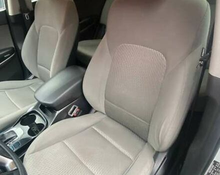 Белый Хендай Санта Фе, объемом двигателя 2.36 л и пробегом 152 тыс. км за 12500 $, фото 17 на Automoto.ua