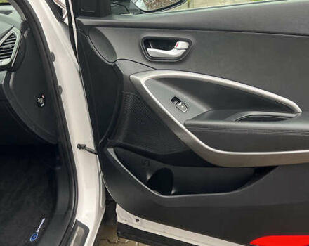 Белый Хендай Санта Фе, объемом двигателя 2.2 л и пробегом 226 тыс. км за 18999 $, фото 13 на Automoto.ua