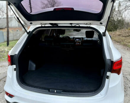 Белый Хендай Санта Фе, объемом двигателя 2 л и пробегом 210 тыс. км за 17500 $, фото 22 на Automoto.ua