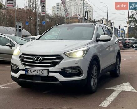 Белый Хендай Санта Фе, объемом двигателя 2.2 л и пробегом 272 тыс. км за 18900 $, фото 1 на Automoto.ua