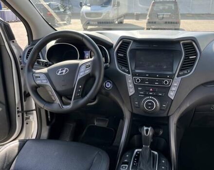 Белый Хендай Санта Фе, объемом двигателя 2.2 л и пробегом 199 тыс. км за 22000 $, фото 20 на Automoto.ua