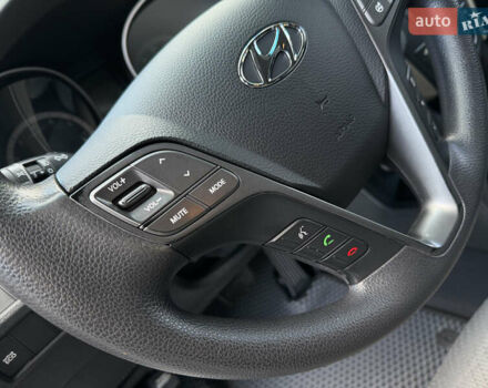 Білий Хендай Санта Фе, об'ємом двигуна 2.36 л та пробігом 177 тис. км за 13300 $, фото 74 на Automoto.ua