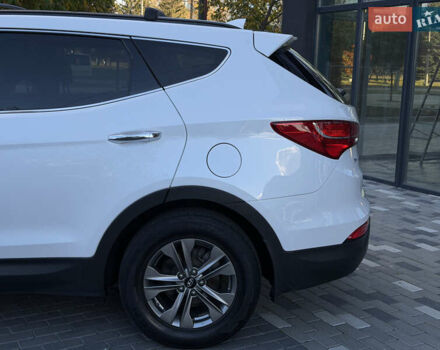 Білий Хендай Санта Фе, об'ємом двигуна 2.36 л та пробігом 177 тис. км за 13300 $, фото 61 на Automoto.ua
