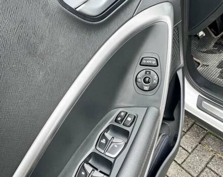 Белый Хендай Санта Фе, объемом двигателя 2 л и пробегом 276 тыс. км за 17700 $, фото 22 на Automoto.ua