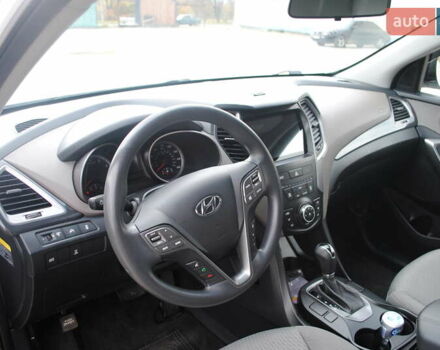 Белый Хендай Санта Фе, объемом двигателя 2.36 л и пробегом 158 тыс. км за 12900 $, фото 13 на Automoto.ua