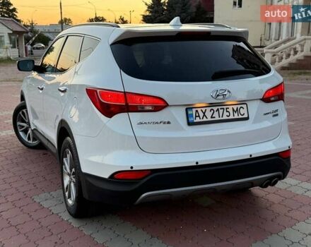 Белый Хендай Санта Фе, объемом двигателя 2 л и пробегом 133 тыс. км за 13950 $, фото 6 на Automoto.ua