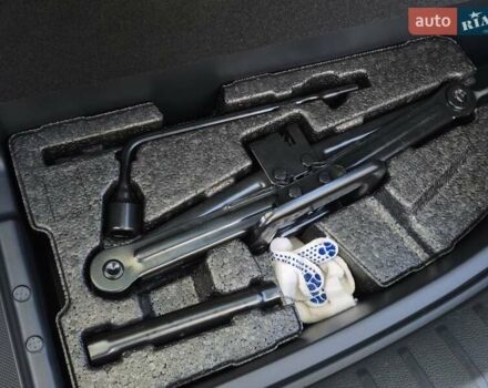 Белый Хендай Санта Фе, объемом двигателя 2.4 л и пробегом 110 тыс. км за 14950 $, фото 7 на Automoto.ua