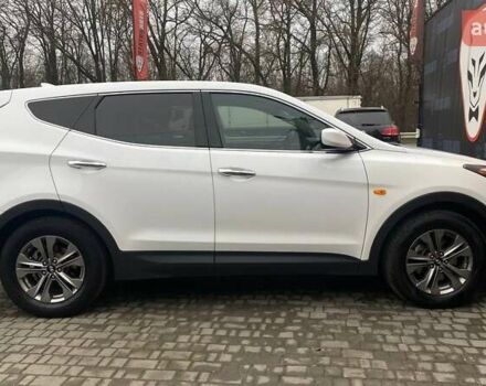 Белый Хендай Санта Фе, объемом двигателя 2.36 л и пробегом 152 тыс. км за 12500 $, фото 10 на Automoto.ua