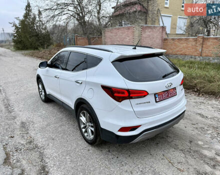Белый Хендай Санта Фе, объемом двигателя 2 л и пробегом 210 тыс. км за 17500 $, фото 6 на Automoto.ua