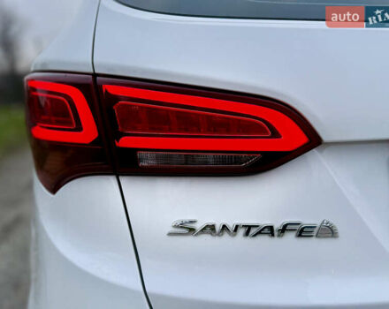 Белый Хендай Санта Фе, объемом двигателя 2 л и пробегом 210 тыс. км за 17500 $, фото 24 на Automoto.ua