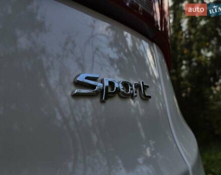 Белый Хендай Санта Фе, объемом двигателя 2.4 л и пробегом 110 тыс. км за 14950 $, фото 1 на Automoto.ua