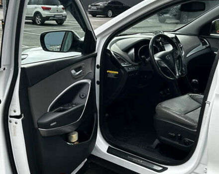 Білий Хендай Санта Фе, об'ємом двигуна 2.36 л та пробігом 200 тис. км за 16750 $, фото 4 на Automoto.ua