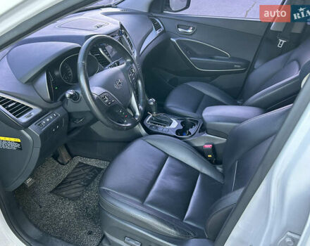 Білий Хендай Санта Фе, об'ємом двигуна 2 л та пробігом 164 тис. км за 18500 $, фото 4 на Automoto.ua
