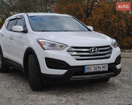 Белый Хендай Санта Фе, объемом двигателя 2.36 л и пробегом 158 тыс. км за 12900 $, фото 1 на Automoto.ua