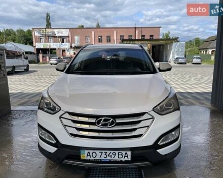 Белый Хендай Санта Фе, объемом двигателя 2.2 л и пробегом 320 тыс. км за 14000 $, фото 4 на Automoto.ua