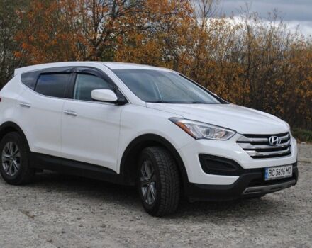 Белый Хендай Санта Фе, объемом двигателя 2.4 л и пробегом 158 тыс. км за 12900 $, фото 1 на Automoto.ua