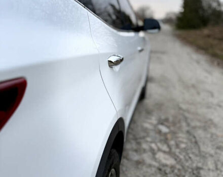 Белый Хендай Санта Фе, объемом двигателя 2 л и пробегом 210 тыс. км за 17500 $, фото 25 на Automoto.ua