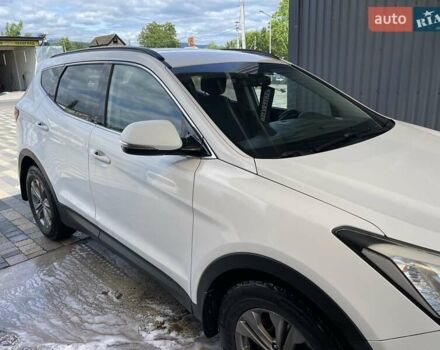 Белый Хендай Санта Фе, объемом двигателя 2.2 л и пробегом 320 тыс. км за 14000 $, фото 6 на Automoto.ua
