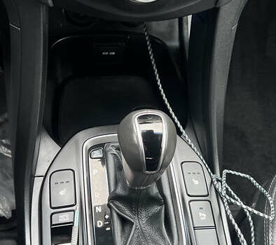 Белый Хендай Санта Фе, объемом двигателя 2.2 л и пробегом 226 тыс. км за 18999 $, фото 2 на Automoto.ua