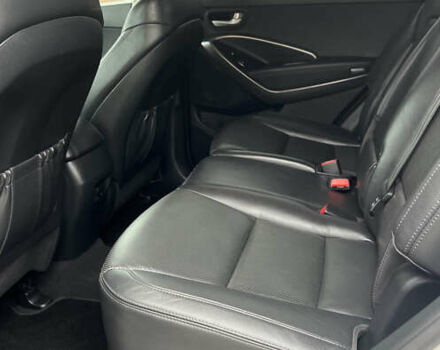 Белый Хендай Санта Фе, объемом двигателя 2.2 л и пробегом 226 тыс. км за 18999 $, фото 6 на Automoto.ua