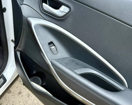 Белый Хендай Санта Фе, объемом двигателя 2 л и пробегом 210 тыс. км за 17500 $, фото 33 на Automoto.ua