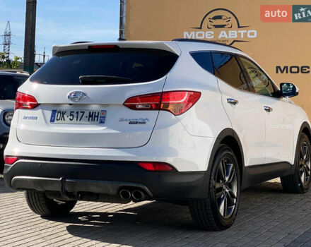 Белый Хендай Санта Фе, объемом двигателя 2.2 л и пробегом 214 тыс. км за 18500 $, фото 7 на Automoto.ua