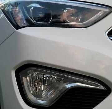 Белый Хендай Санта Фе, объемом двигателя 3.34 л и пробегом 160 тыс. км за 15399 $, фото 16 на Automoto.ua