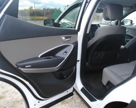 Белый Хендай Санта Фе, объемом двигателя 2.4 л и пробегом 158 тыс. км за 12900 $, фото 13 на Automoto.ua