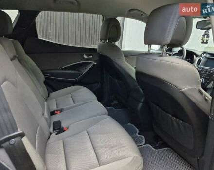 Белый Хендай Санта Фе, объемом двигателя 2.4 л и пробегом 110 тыс. км за 14950 $, фото 14 на Automoto.ua