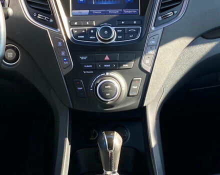 Белый Хендай Санта Фе, объемом двигателя 2.2 л и пробегом 214 тыс. км за 18500 $, фото 15 на Automoto.ua