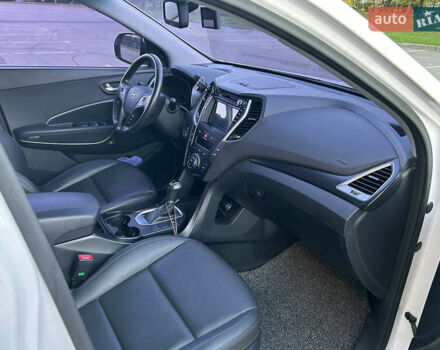 Білий Хендай Санта Фе, об'ємом двигуна 2 л та пробігом 164 тис. км за 18500 $, фото 3 на Automoto.ua