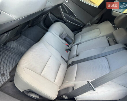 Білий Хендай Санта Фе, об'ємом двигуна 2.36 л та пробігом 177 тис. км за 13300 $, фото 86 на Automoto.ua