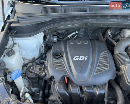 Білий Хендай Санта Фе, об'ємом двигуна 2.36 л та пробігом 177 тис. км за 13300 $, фото 102 на Automoto.ua