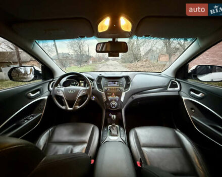 Белый Хендай Санта Фе, объемом двигателя 2 л и пробегом 210 тыс. км за 17500 $, фото 31 на Automoto.ua