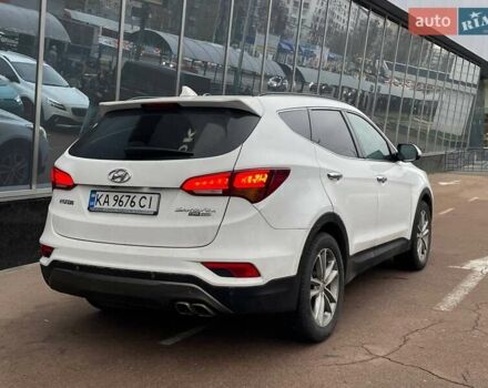 Белый Хендай Санта Фе, объемом двигателя 2.2 л и пробегом 272 тыс. км за 18900 $, фото 3 на Automoto.ua