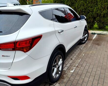 Хендай Санта Фе 2015 в Виннице на Automoto.ua Белый Хендай Санта Фе, объемом двигателя 2 л и пробегом 99 тыс. км за 22300 $, фото 1 на Automoto.ua