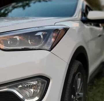 Белый Хендай Санта Фе, объемом двигателя 3.34 л и пробегом 160 тыс. км за 15399 $, фото 17 на Automoto.ua