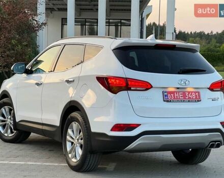 Белый Хендай Санта Фе, объемом двигателя 2.2 л и пробегом 270 тыс. км за 19700 $, фото 2 на Automoto.ua
