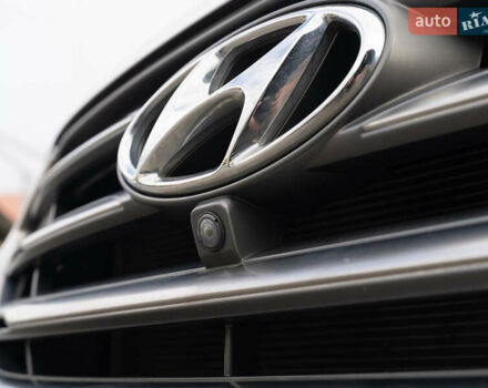 Білий Хендай Санта Фе, об'ємом двигуна 2 л та пробігом 173 тис. км за 18950 $, фото 8 на Automoto.ua