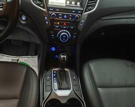 Белый Хендай Санта Фе, объемом двигателя 2 л и пробегом 179 тыс. км за 18800 $, фото 44 на Automoto.ua