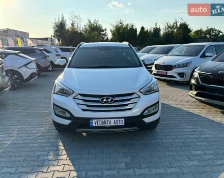 Білий Хендай Санта Фе, об'ємом двигуна 2 л та пробігом 218 тис. км за 17800 $, фото 1 на Automoto.ua