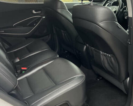 Белый Хендай Санта Фе, объемом двигателя 2.2 л и пробегом 226 тыс. км за 18999 $, фото 11 на Automoto.ua