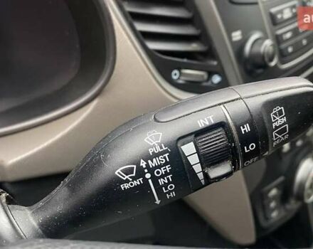 Белый Хендай Санта Фе, объемом двигателя 2.36 л и пробегом 152 тыс. км за 12500 $, фото 23 на Automoto.ua