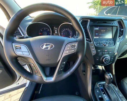 Белый Хендай Санта Фе, объемом двигателя 2.2 л и пробегом 214 тыс. км за 18500 $, фото 11 на Automoto.ua