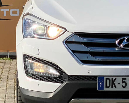 Белый Хендай Санта Фе, объемом двигателя 2.2 л и пробегом 214 тыс. км за 18500 $, фото 4 на Automoto.ua