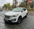Белый Хендай Санта Фе, объемом двигателя 2.2 л и пробегом 320 тыс. км за 14000 $, фото 1 на Automoto.ua