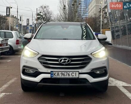 Белый Хендай Санта Фе, объемом двигателя 2.2 л и пробегом 272 тыс. км за 18900 $, фото 2 на Automoto.ua