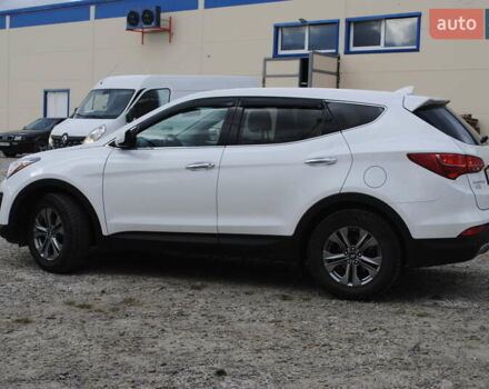 Белый Хендай Санта Фе, объемом двигателя 2.36 л и пробегом 158 тыс. км за 12900 $, фото 8 на Automoto.ua