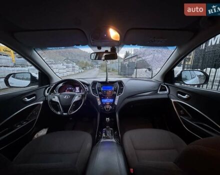 Белый Хендай Санта Фе, объемом двигателя 2.2 л и пробегом 320 тыс. км за 14000 $, фото 18 на Automoto.ua